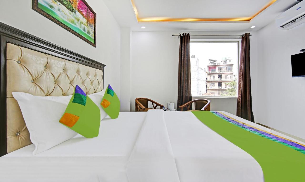 Treebo Royal Empire Adarsh Nagar, Chandigarh Hotel Kültér fotó