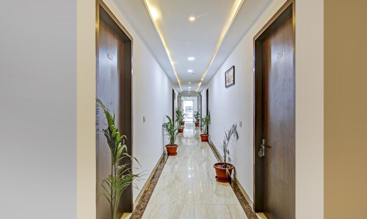 Treebo Royal Empire Adarsh Nagar, Chandigarh Hotel Kültér fotó