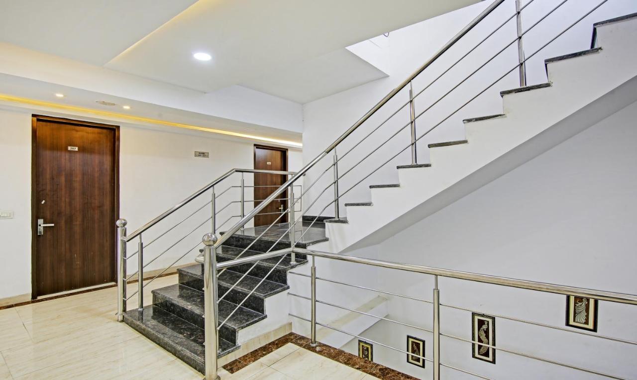 Treebo Royal Empire Adarsh Nagar, Chandigarh Hotel Kültér fotó