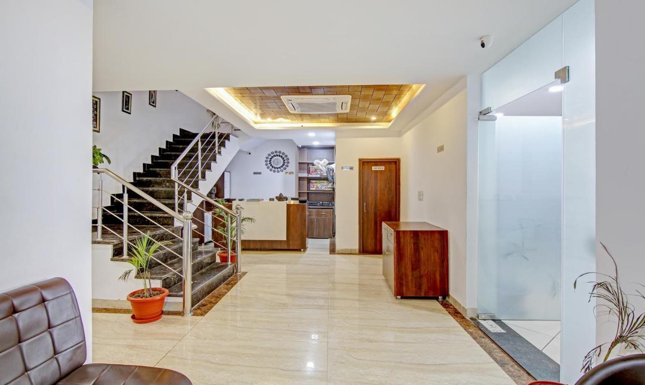 Treebo Royal Empire Adarsh Nagar, Chandigarh Hotel Kültér fotó